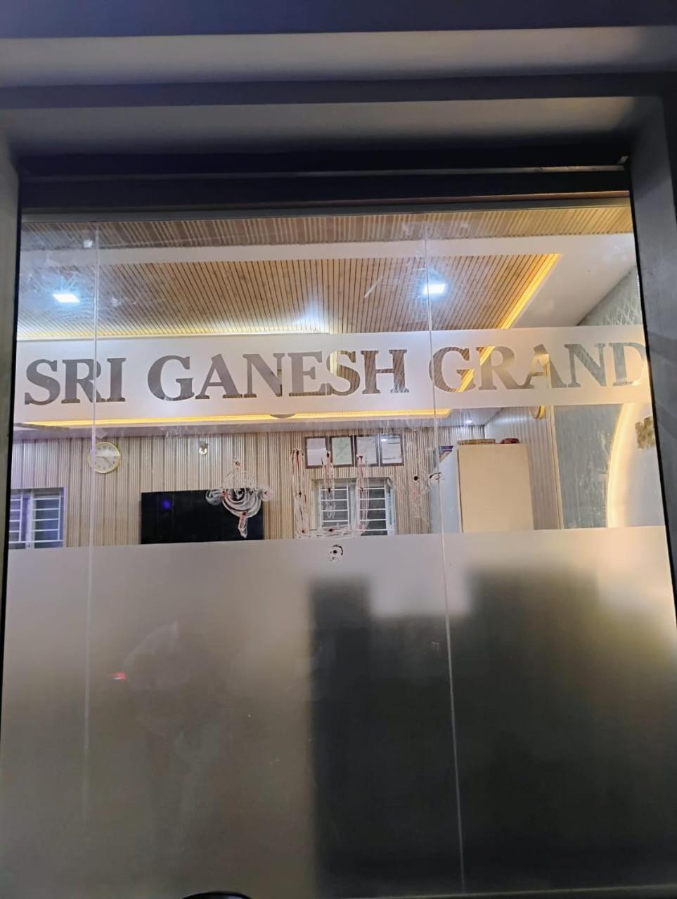 Sri Ganesh Grand Hotel Tirupati Kültér fotó